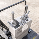 Bobmaster Plus diesel minigraver - 970 kg med drejearm og justerbar undervogn, inkl. skovlsæt