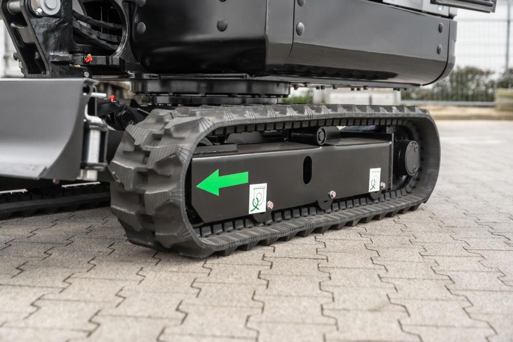 Bobmaster Premium diesel minigraver - 1900 kg med drejearm og joystick, inkl. skovlsæt
