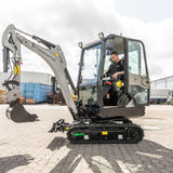 Bobmaster Premium diesel minigraver - 1900 kg med drejearm og joystick, inkl. skovlsæt