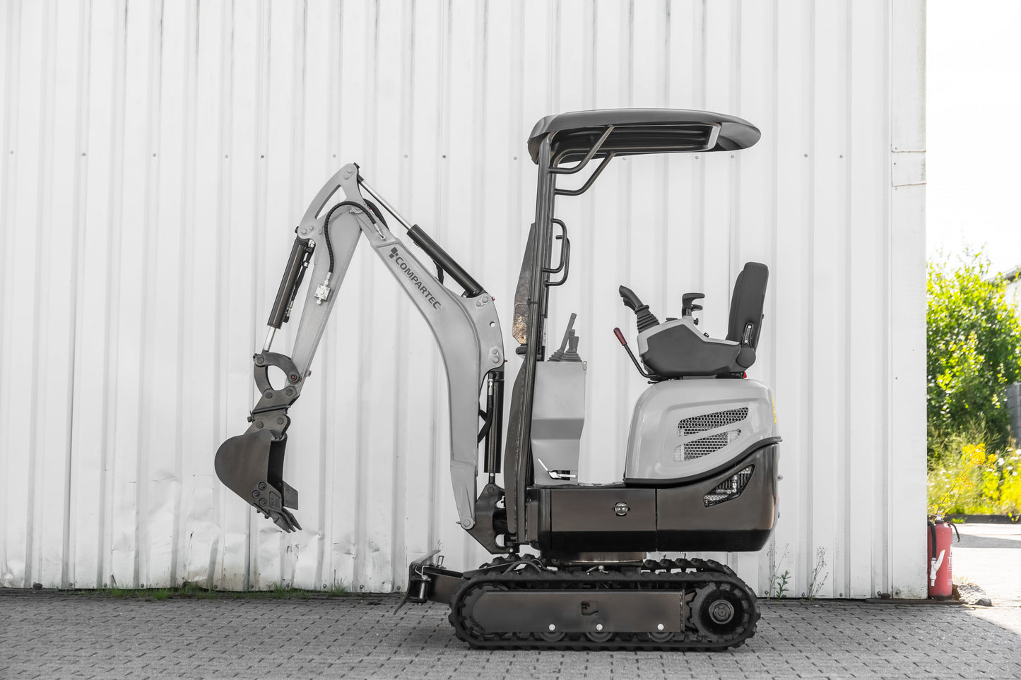 Bobmaster Yanmaster - 3-cylindret diesel Yanmar minigraver, 1200 kg, inkl. skovlsæt