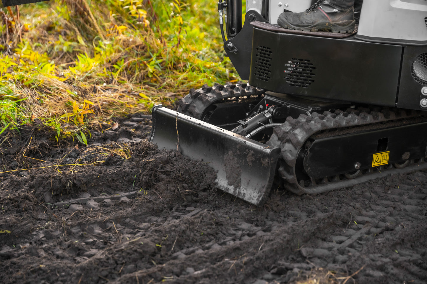 Bobmaster Basic diesel minigraver - 850 kg, inkl. skovlsæt