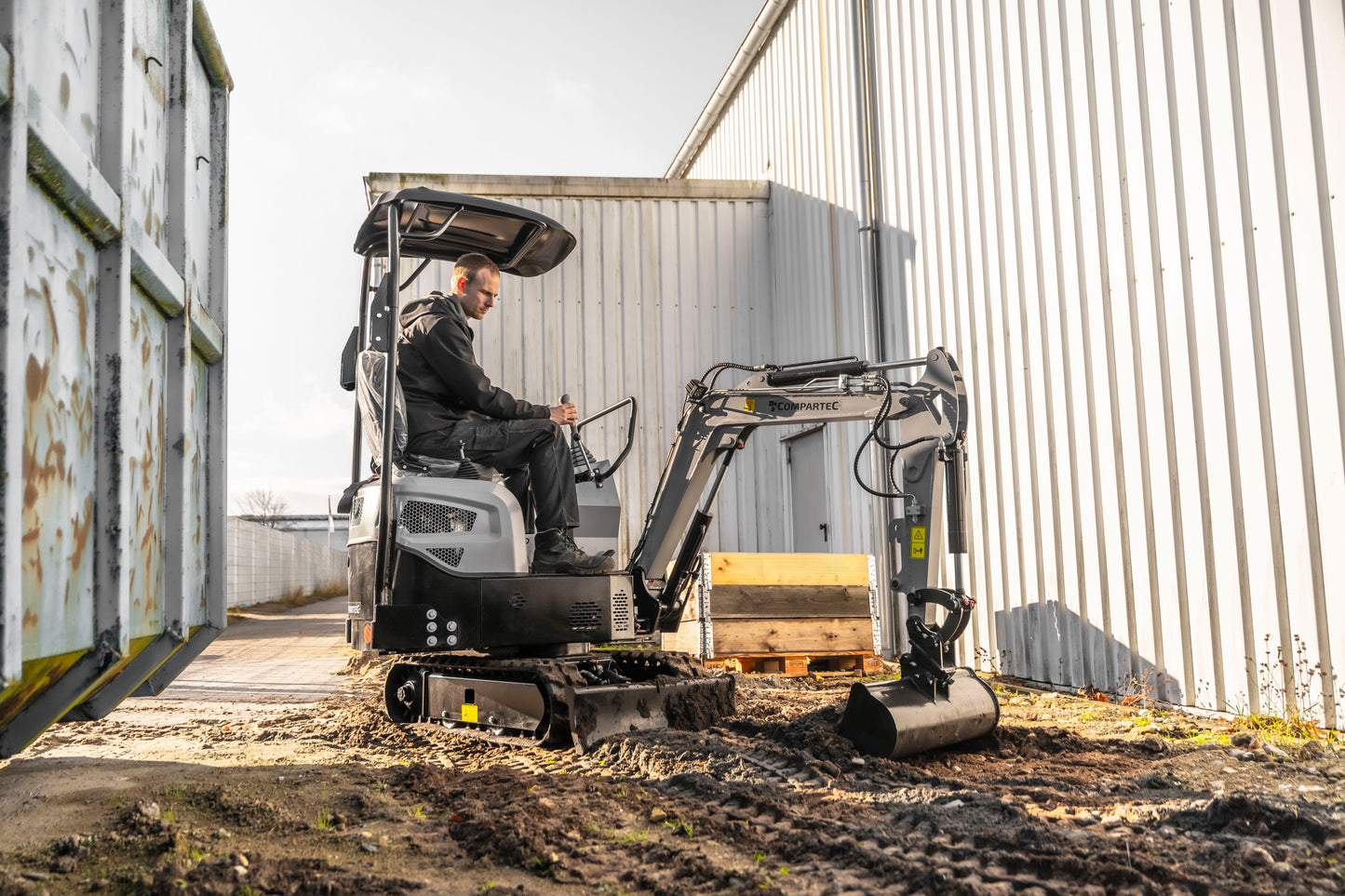 Bobmaster Pro diesel minigraver - 890 kg med drejearm, inkl. skovlsæt