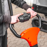 ForkLion PREMIUM El-palleløfter med vægt og støttehjul, 1500 kg kapacitet, inkl. batteri og oplader