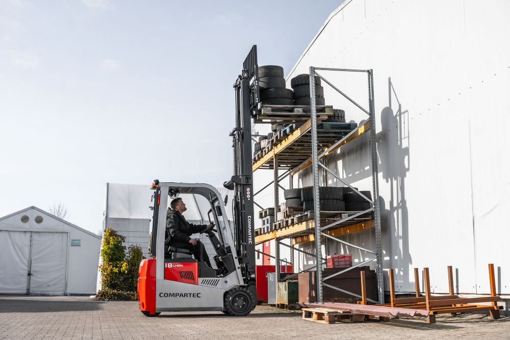 CSX18-3 – El gaffeltruck 3-hjulet, kapacitet 1800 kg, løftehøjde 4800 mm, Li-ion batteri