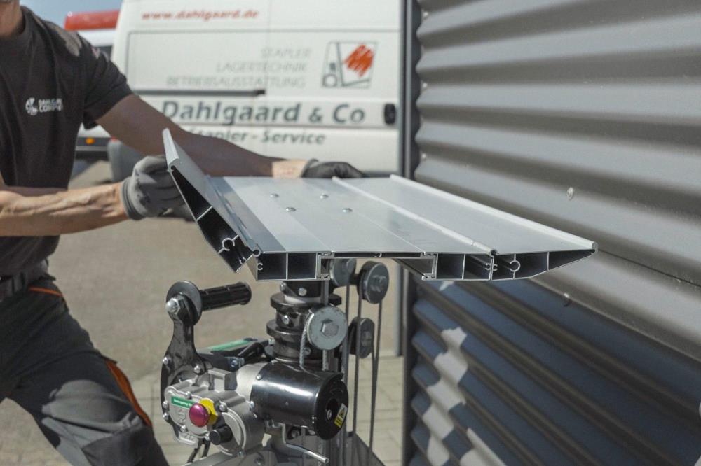 CM520 Elektrisk Markiselift – Løft op til 140 kg op til 4,9 m højde