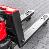 ForkLion PRO El-palleløfter med støttehjul, 1500 kg kapacitet, inkl. batteri og oplader