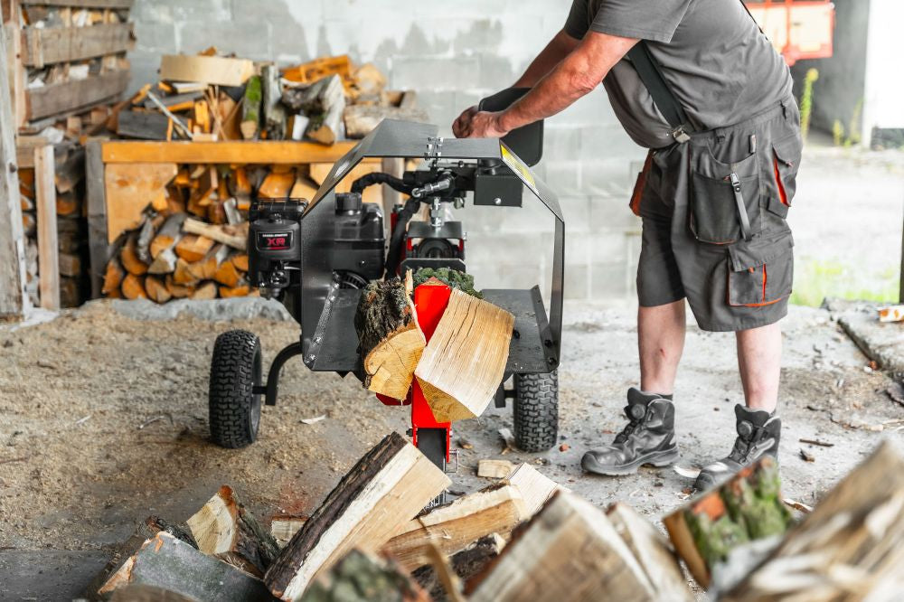 WoodMaster CWM12B – 12 ton benzin brændekløver (vandret)