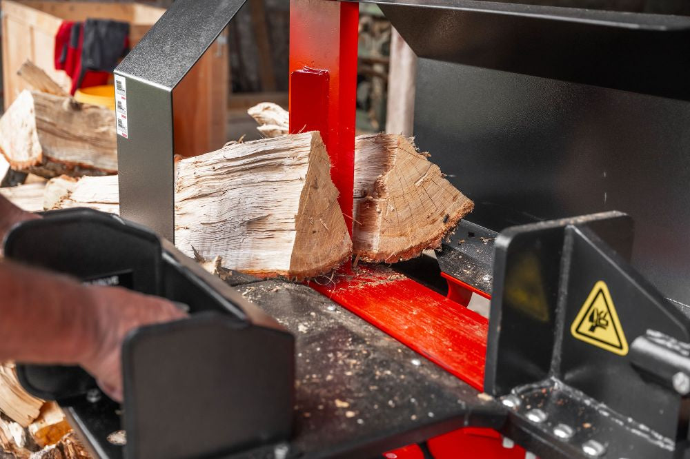 WoodMaster CWM22B – 22 ton benzin brændekløver (vandret)