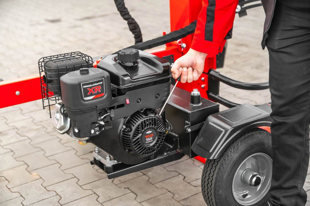 WoodMaster CWM35B – 35 ton benzin brændekløver (lodret)