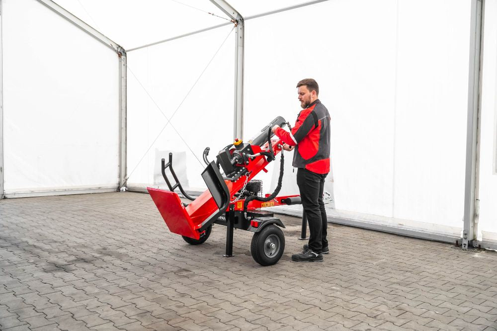 WoodMaster CWM35B – 35 ton benzin brændekløver (lodret)