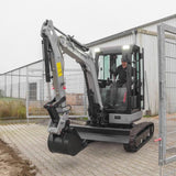 Bobmaster Ultimate diesel minigraver - 2680 kg med drejearm og joystick, inkl. skovlsæt