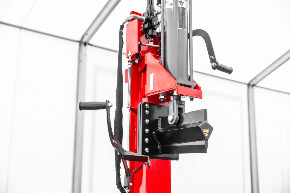 WoodMaster CWM20B – 20 ton benzin brændekløver (lodret)