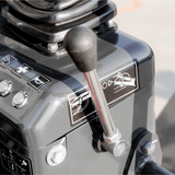 Bobmaster Light benzin minigraver - 640 kg med drejearm, inkl. skovlsæt