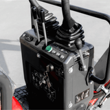 Bobmaster Light benzin minigraver - 640 kg med drejearm, inkl. skovlsæt