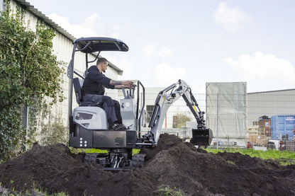 Bobmaster Plus diesel minigraver - 970 kg med drejearm og justerbar undervogn, inkl. skovlsæt