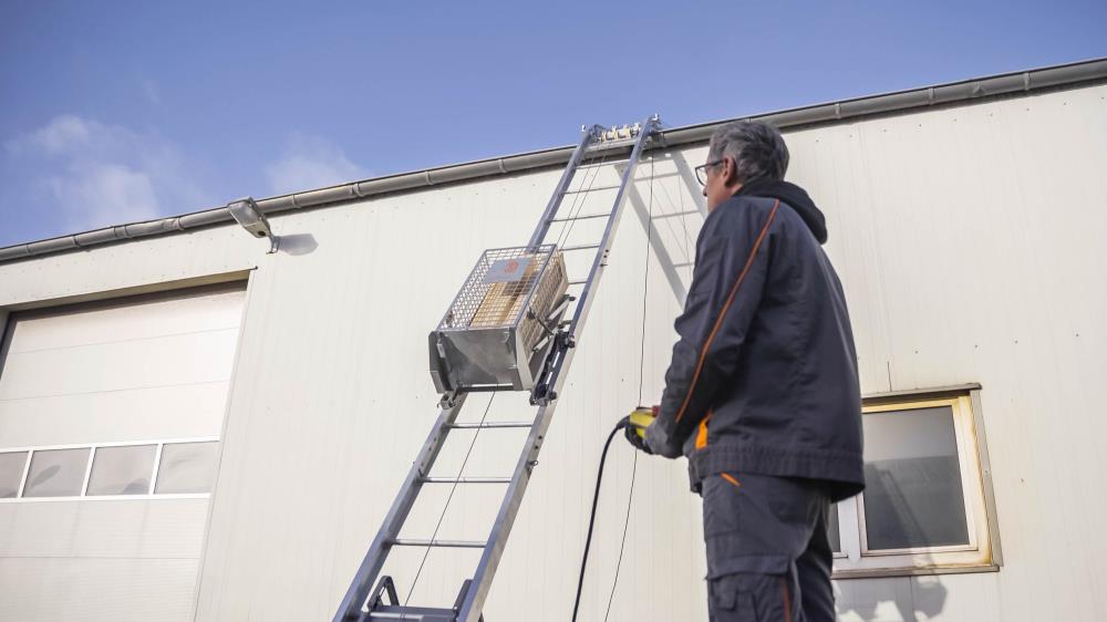 RoofClimber materialelift – Effektiv materialetransport op til 21 meter