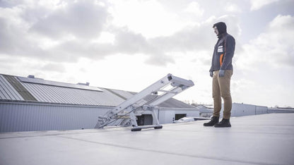 SolarClimber solcellelift – Effektiv transport af solpaneler op til 21 meter