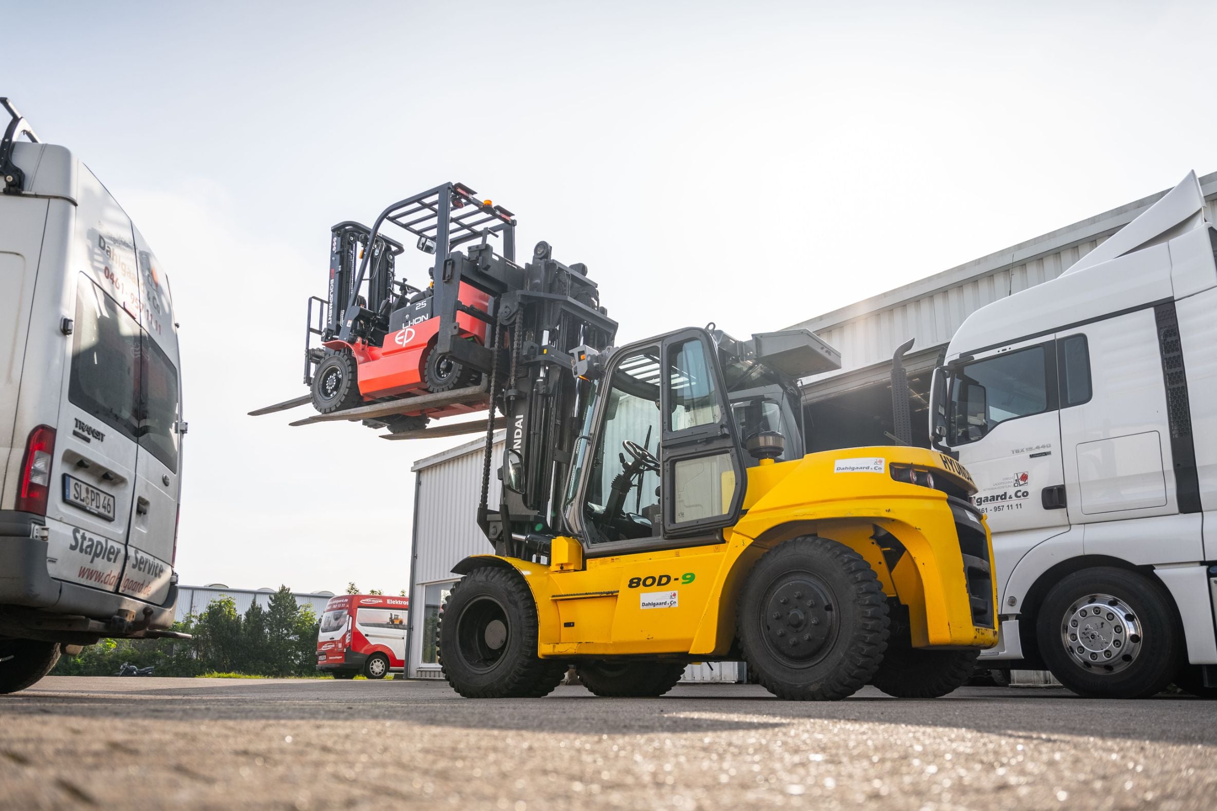 Hyundai 80D-9 diesel-gaffeltruck - 8000 kg, 5070 mm - brugt, billede 3