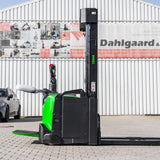 BRUGT: Cesab S316L Elektrisk Stabler med initialløft - 1600 kg kapacitet, løftehøjde 5400 mm