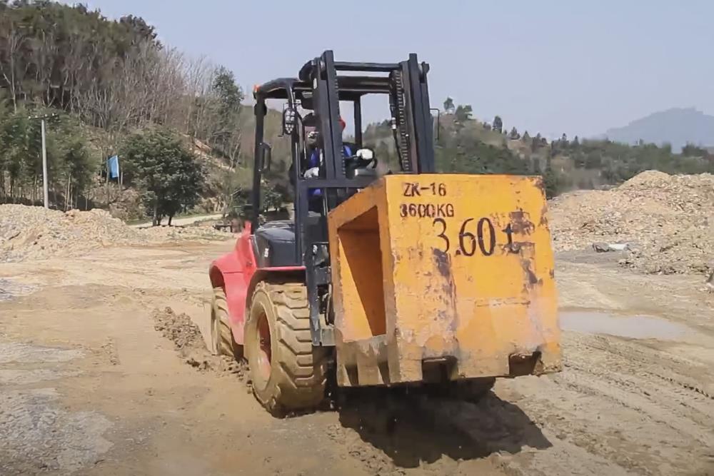 COMPARTEC D35 Dieselgaffeltruck - 3500 kg, 4500 mm billede 4