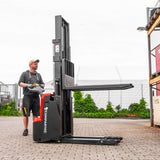 CS12i Elektrisk Stabler med initialløft - 1200 kg kapacitet, løftehøjde op til 3300 mm