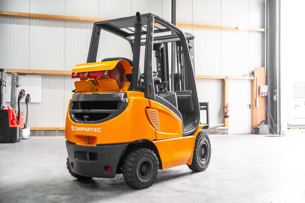 Jungheinrich TFG16AK gas/LPG-gaffeltruck - 1600 kg, 4350 mm - brugt - billede 2
