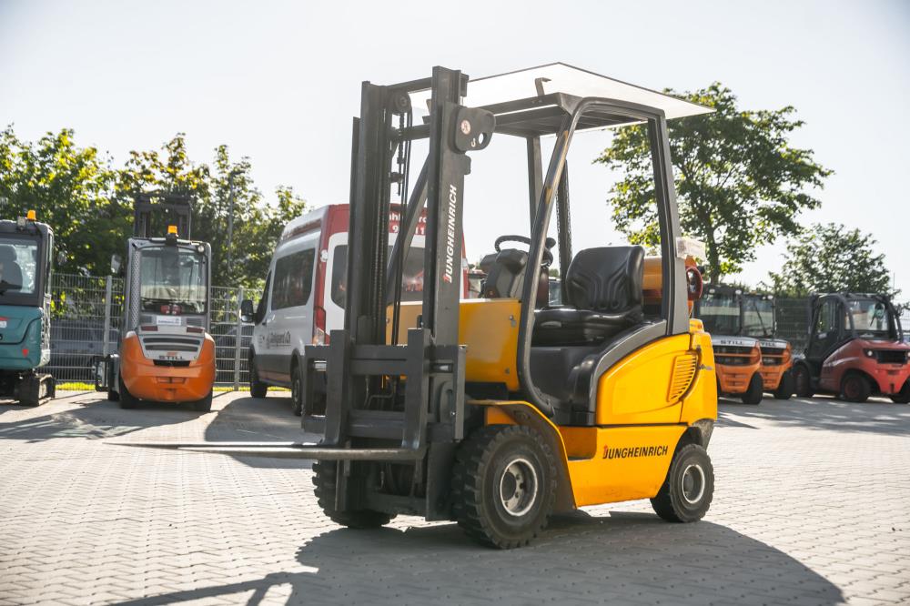Jungheinrich TFG16AS gas/LPG-gaffeltruck - 1600 kg, 2900 mm - brugt - billede 1