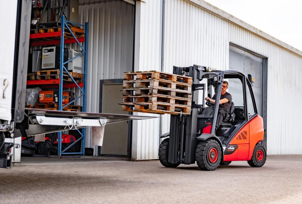 Linde H 35 D-02 diesel-gaffeltruck - 3500 kg, 4655 mm - brugt - billede 2