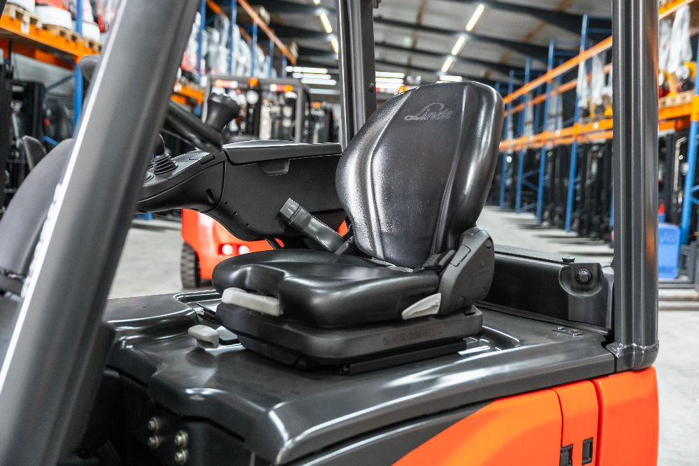 Linde E 14-01 el-gaffeltruck - 1400 kg, 4100 mm - brugt, billede 3