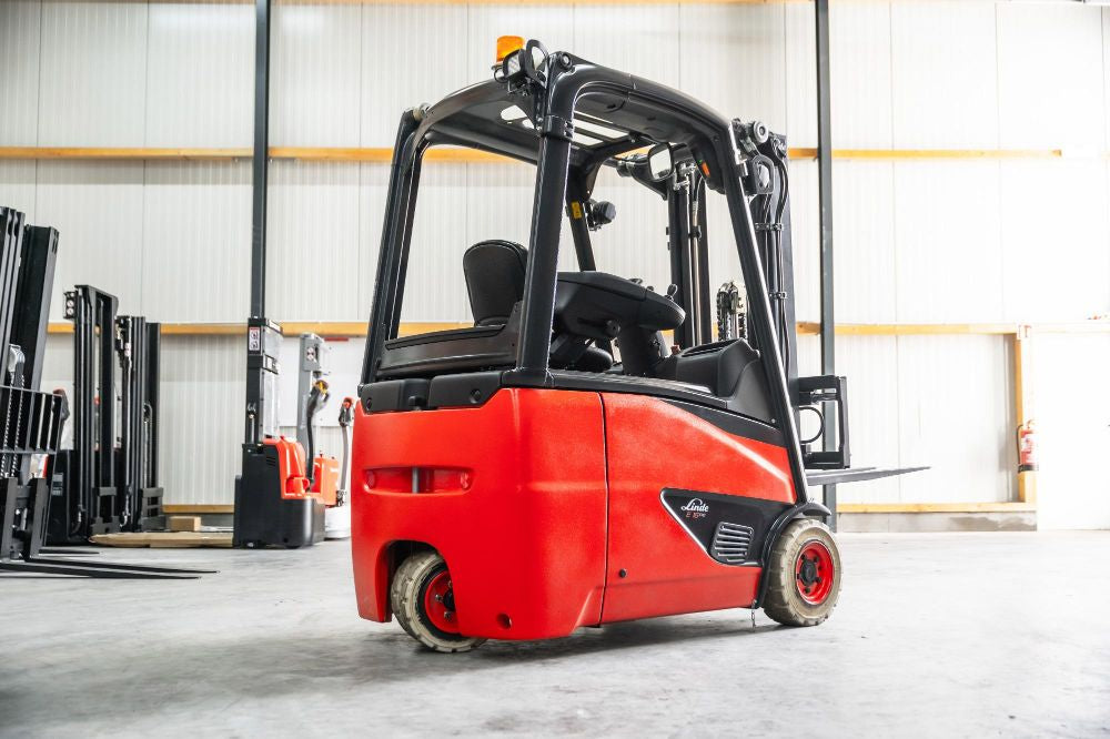 Linde E 16 H-02 el-gaffeltruck - 1600 kg, 4620 mm - brugt, billede 3