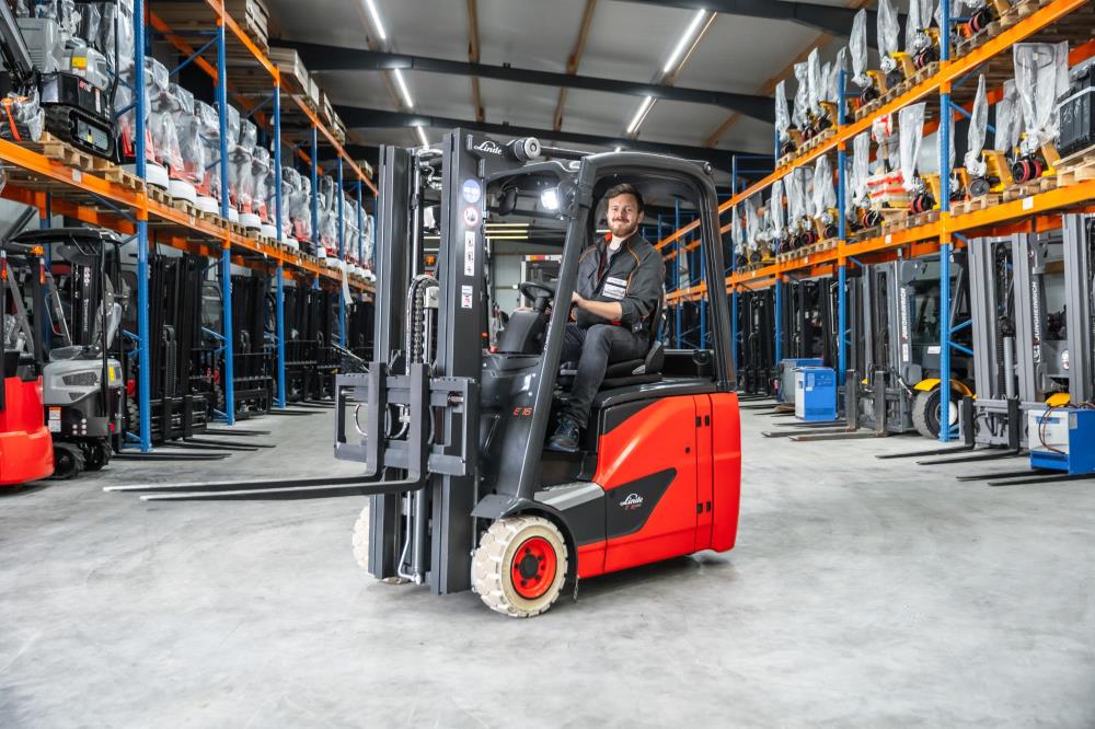 Linde E 16 H-02 el-gaffeltruck - 1600 kg, 4620 mm - brugt - billede 2