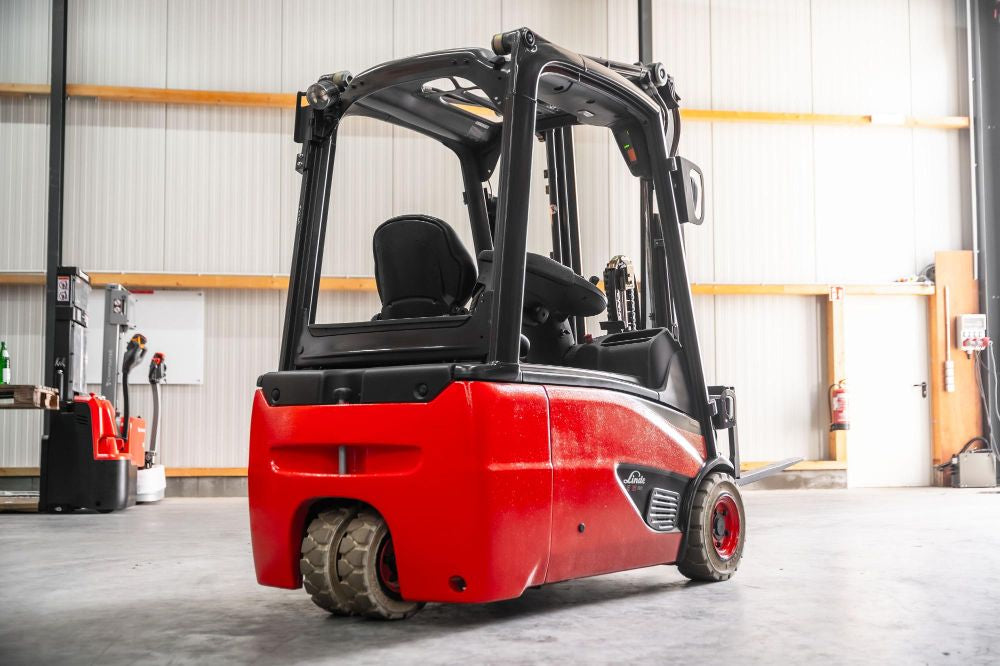 Linde E 16 L-02 el-gaffeltruck - 1600 kg, 3140 mm - brugt, billede 3