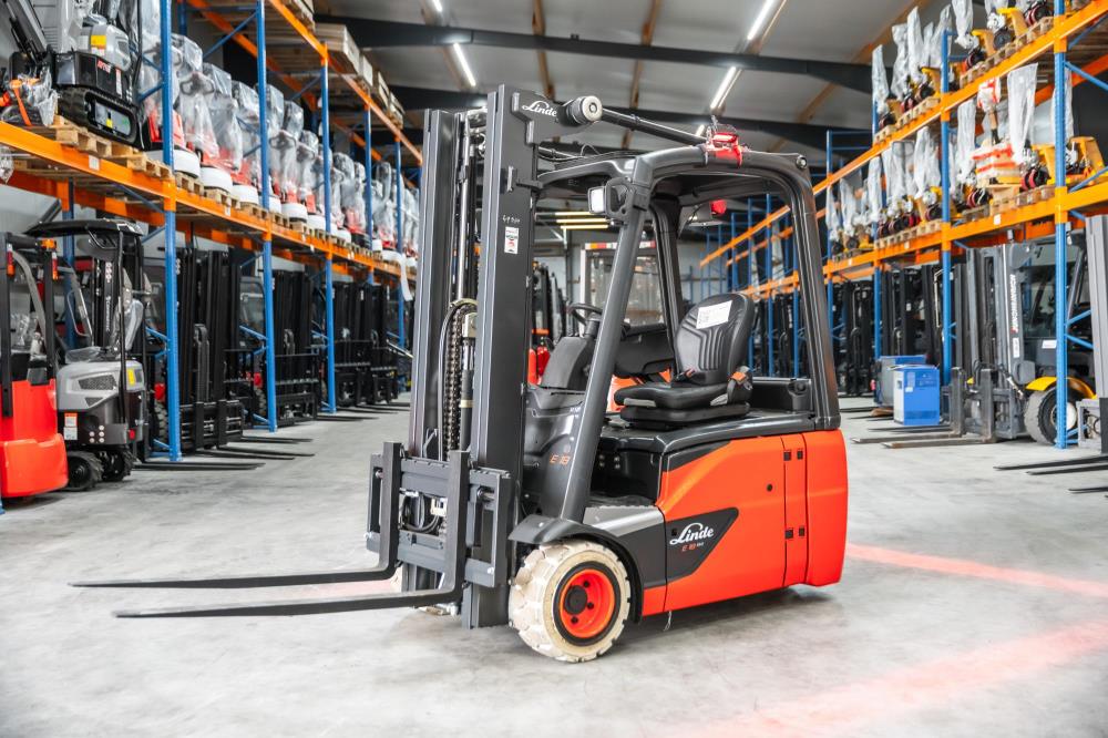 LINDE E 18 el-gaffeltruck - 1800 kg, 4625 mm - brugt - billede 2