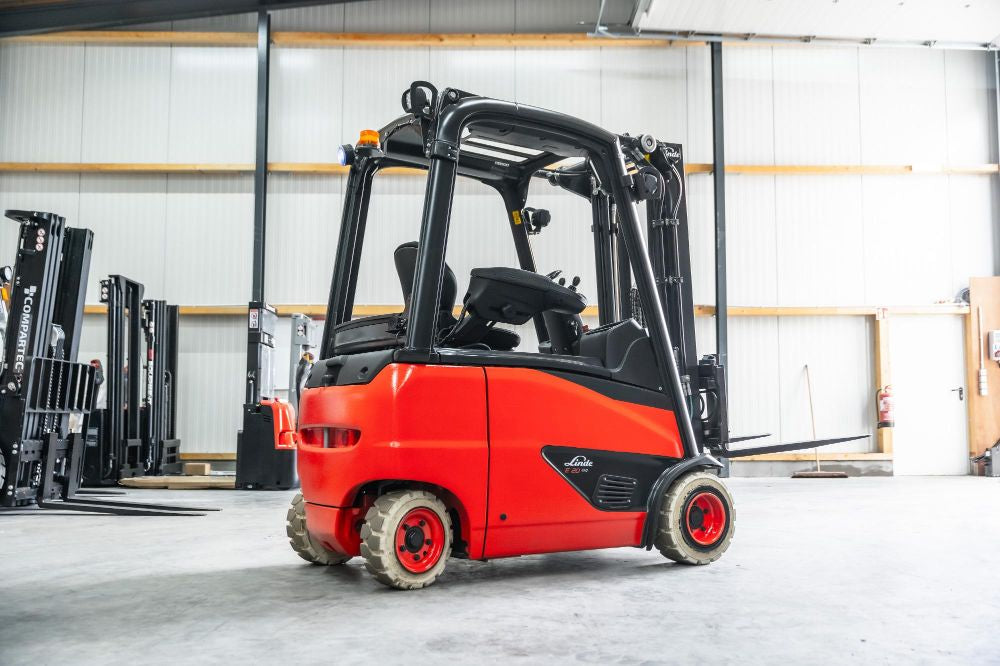 Linde E 20 PL-02 el-gaffeltruck - 2000 kg, 3140 mm, årg. 2016, 4540 timer - brugt, billede 2