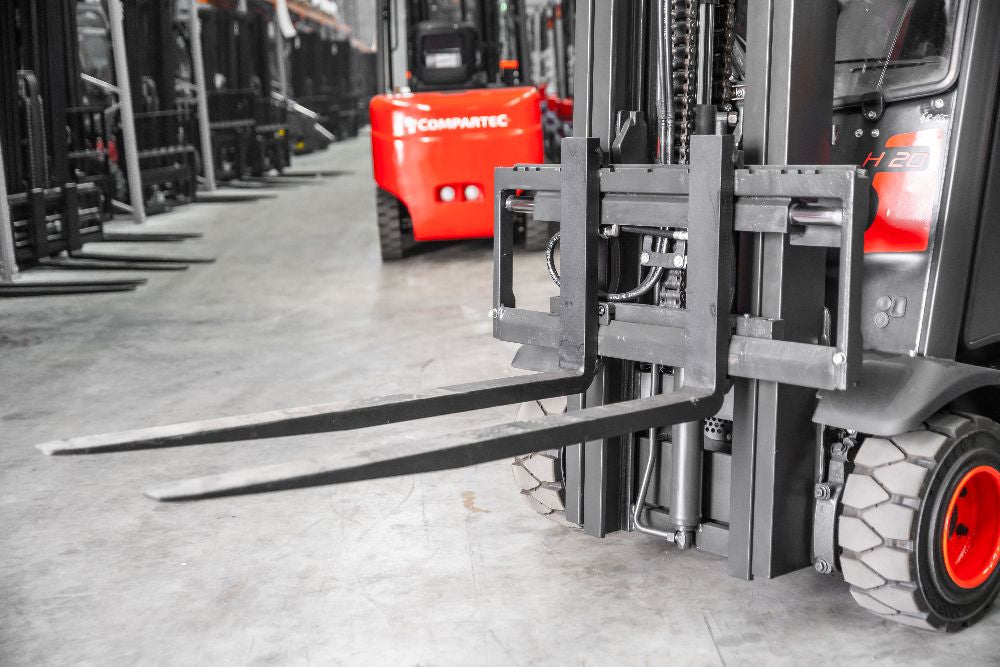 Linde E 30-01 el-gaffeltruck - 3000 kg, 4385 mm - brugt, billede 2