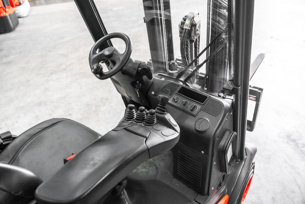 Linde E 30-01 el-gaffeltruck - 3000 kg, 4385 mm - brugt, billede 4