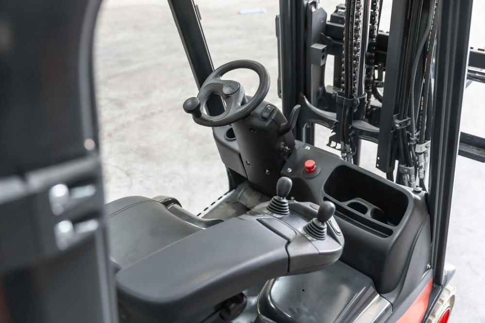 Linde E 16-02 el-gaffeltruck - 1600 kg, 3140 mm - brugt - billede 3