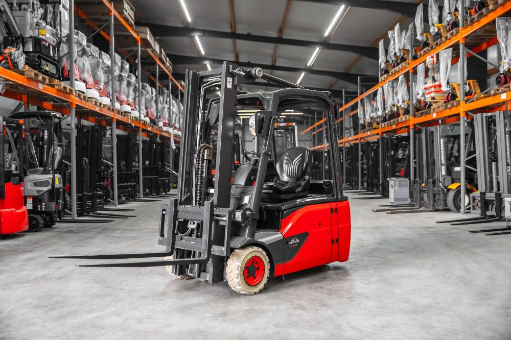 Linde E 16 L-02 el-gaffeltruck - 1600 kg, 3140 mm - brugt - billede 2