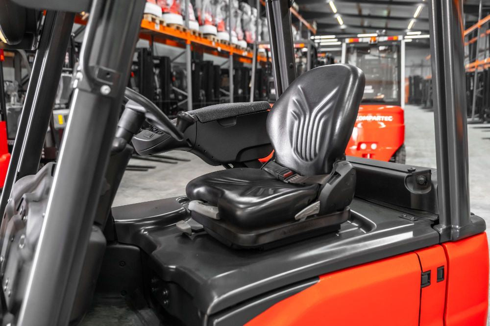 Linde E 16 L-02 el-gaffeltruck - 1600 kg, 3140 mm - brugt - billede 7