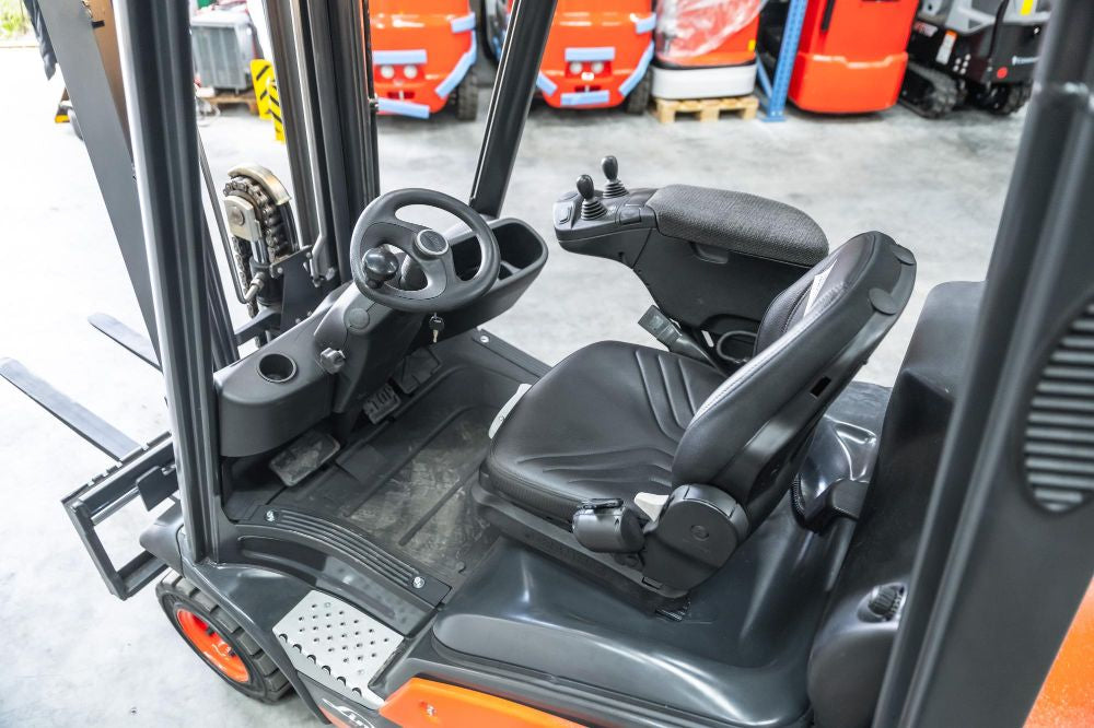 Linde H 14 T-01 el-gaffeltruck - 1400 kg, 3140 mm, årg. 2013 - brugt, billede 2