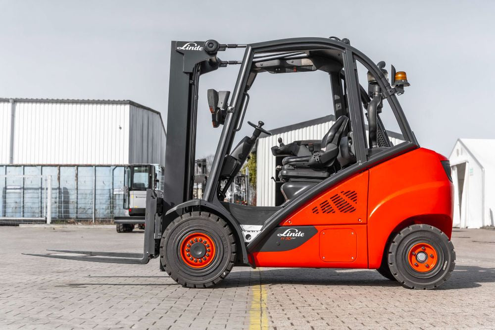 LINDE H 30 D - 02 diesel-gaffeltruck - 3000 kg, 4650 mm - brugt - billede 3