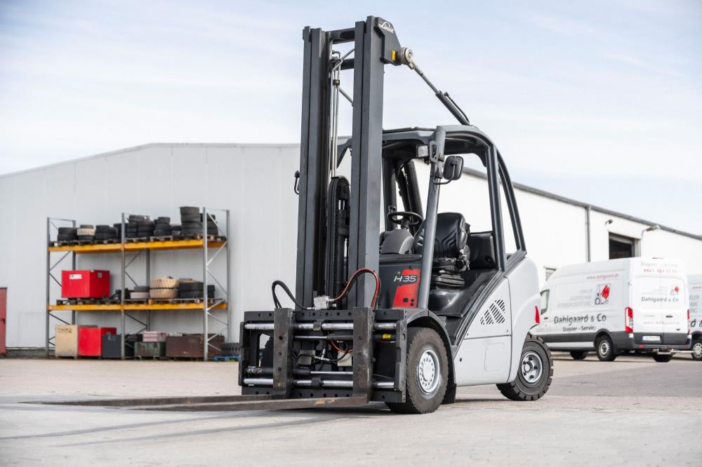Linde H35D diesel-gaffeltruck - 3500 kg, 6455 mm - brugt - billede 1
