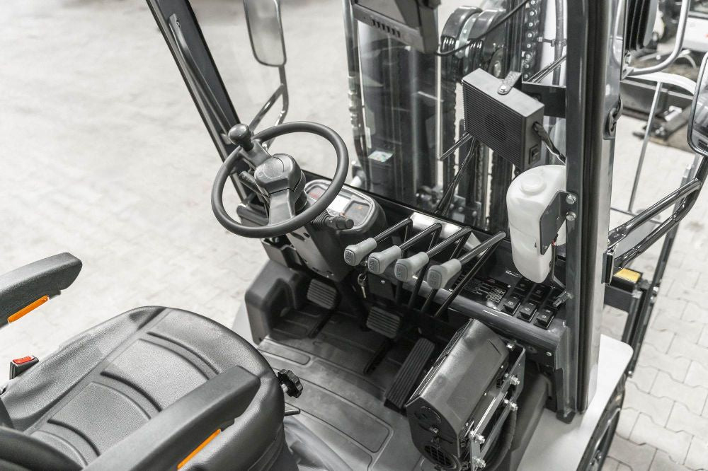 Silverfox D30 dieselgaffeltruck 3000 kg 6000 mm – produktbillede 10