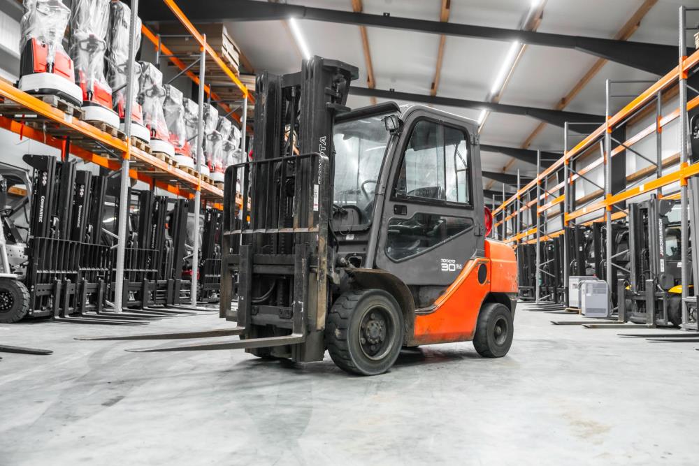 Toyota 02-8FGF30 gas/LPG-gaffeltruck - 3000 kg, 4700 mm - brugt - billede 1