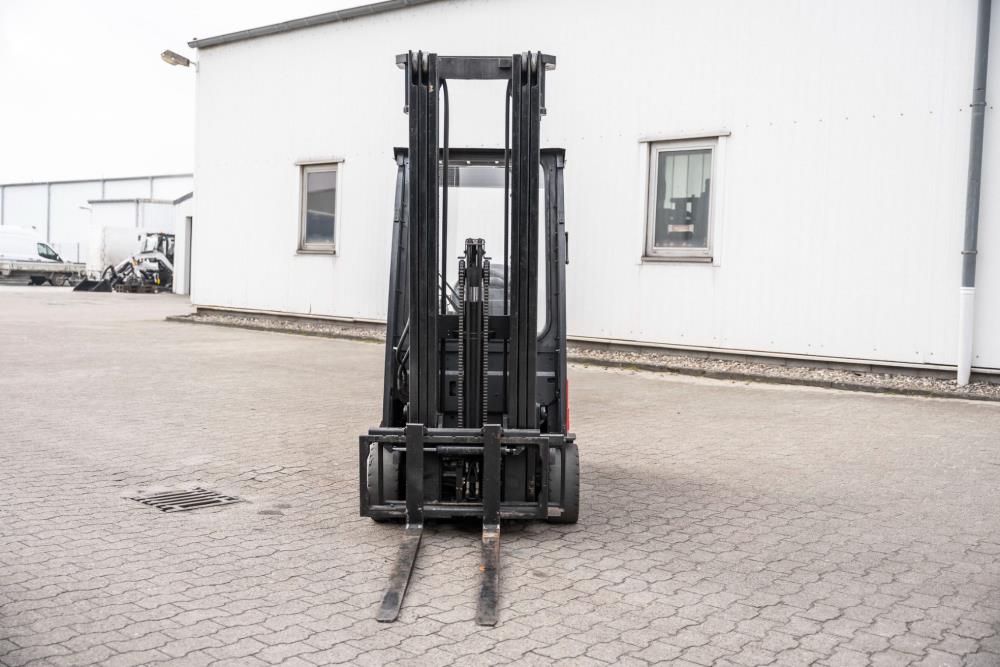 Toyota FBEF16 el-gaffeltruck - 1600 kg, 5500 mm - brugt - billede 2
