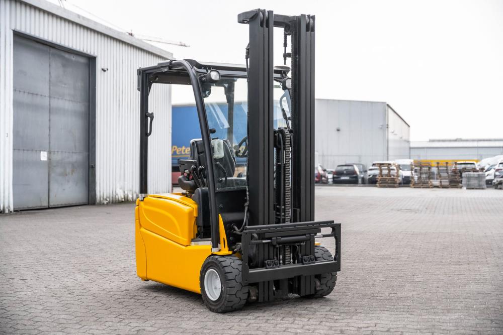 Yale ERP20VT el-gaffeltruck - 2000 kg, 5500 mm - brugt - billede 1